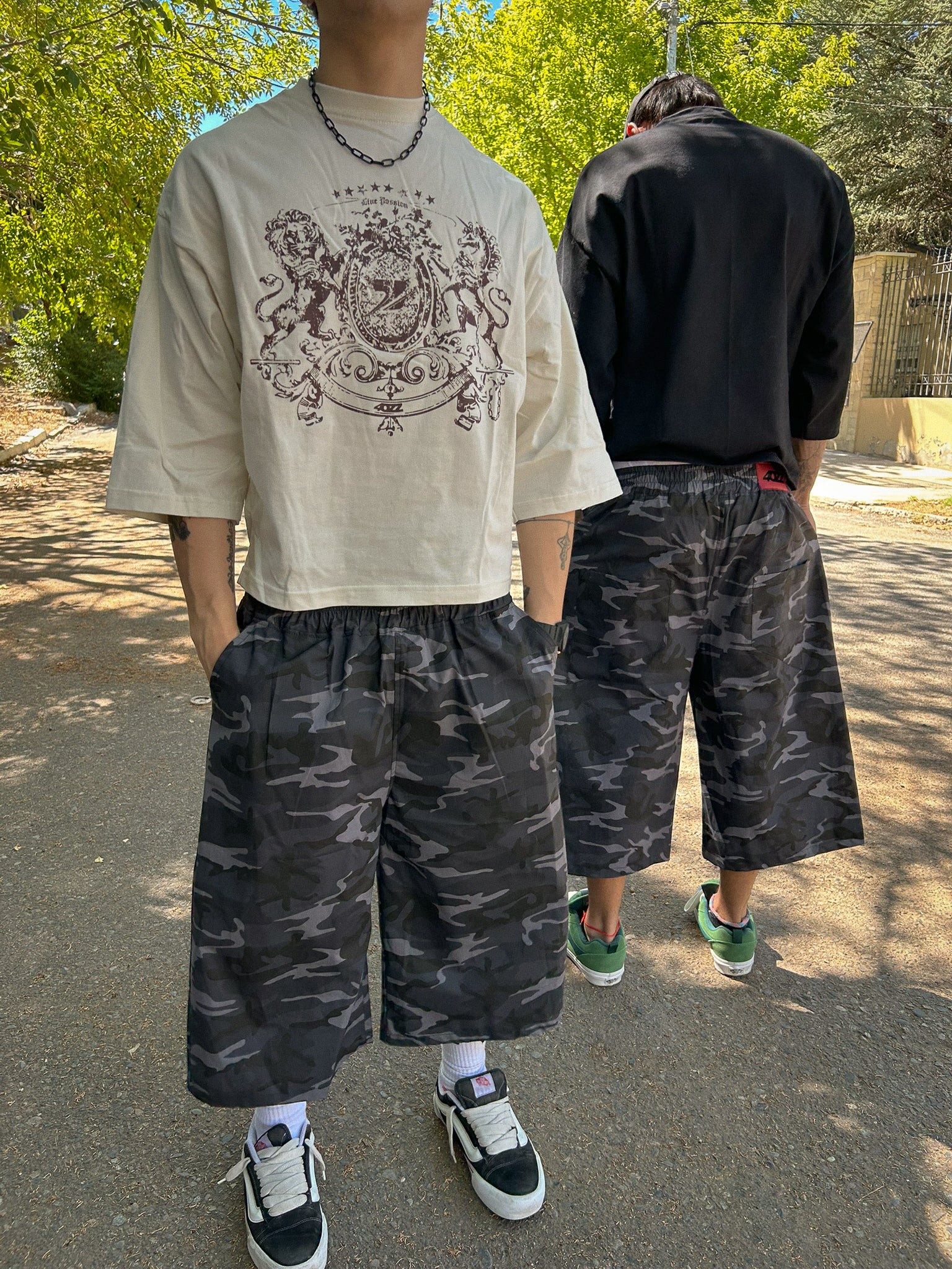 Tee Boxy "THE THRONE" SAND